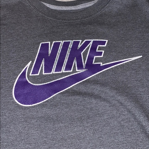 Nike Grey T-Shirt - Picture 2 of 4